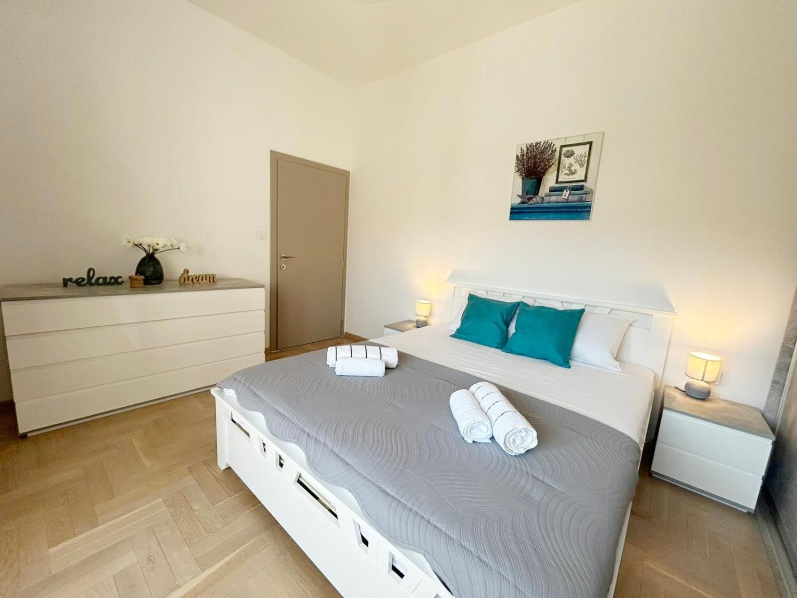 The Circle Apartment Skopje Eksteriør bilde